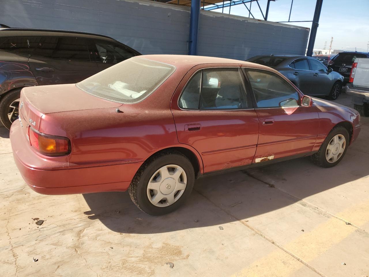 1995 TOYOTA CAMRY LE photo 7