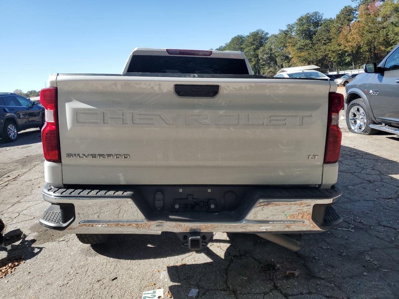 2024 CHEVROLET SILVERADO C1500 LT photo 6