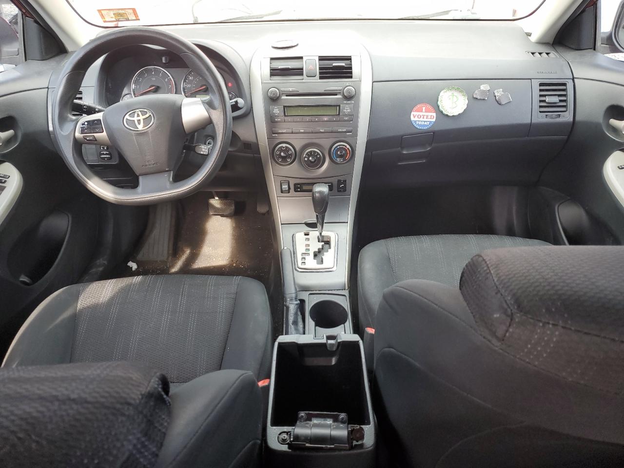 2011 TOYOTA COROLLA BASE photo 8