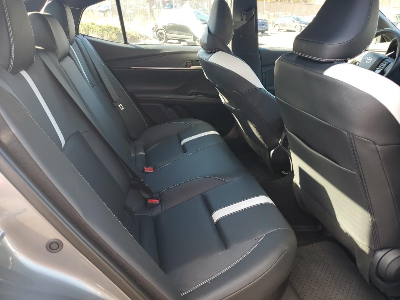 2025 TOYOTA CAMRY XSE photo 28