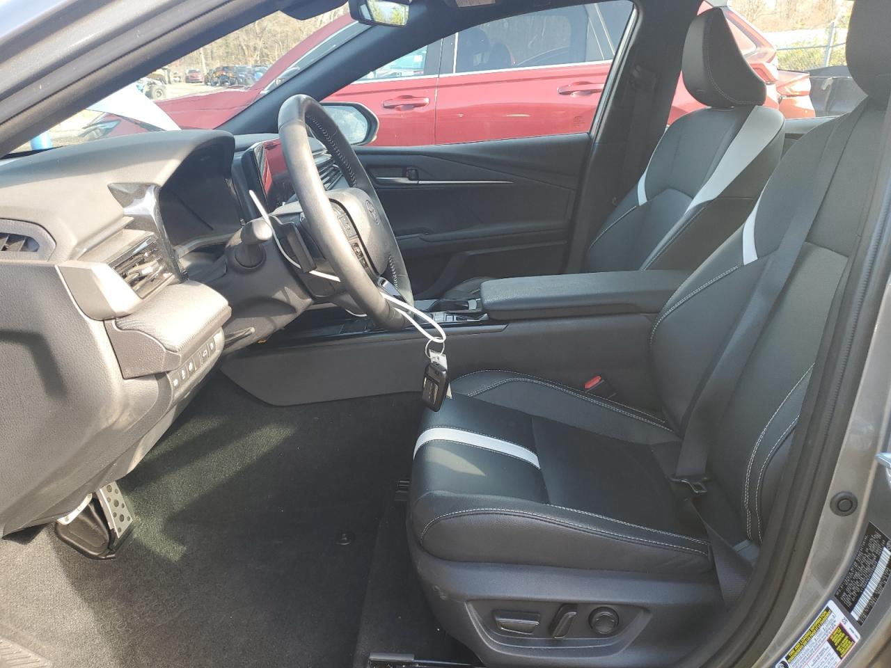 2025 TOYOTA CAMRY XSE photo 19