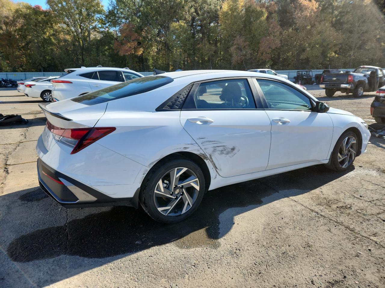 2025 HYUNDAI ELANTRA SEL SPORT photo 5