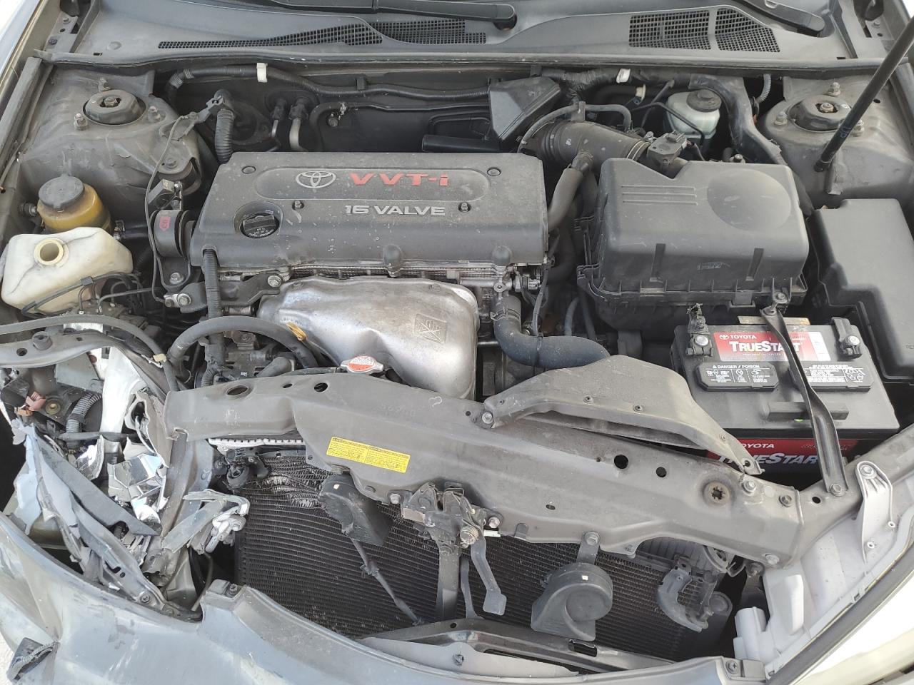 2002 TOYOTA CAMRY LE photo 11
