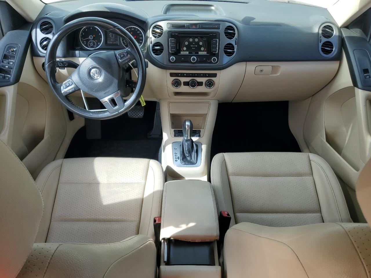 2013 VOLKSWAGEN TIGUAN S photo 15