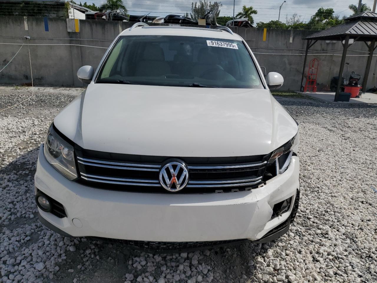 2013 VOLKSWAGEN TIGUAN S photo 9