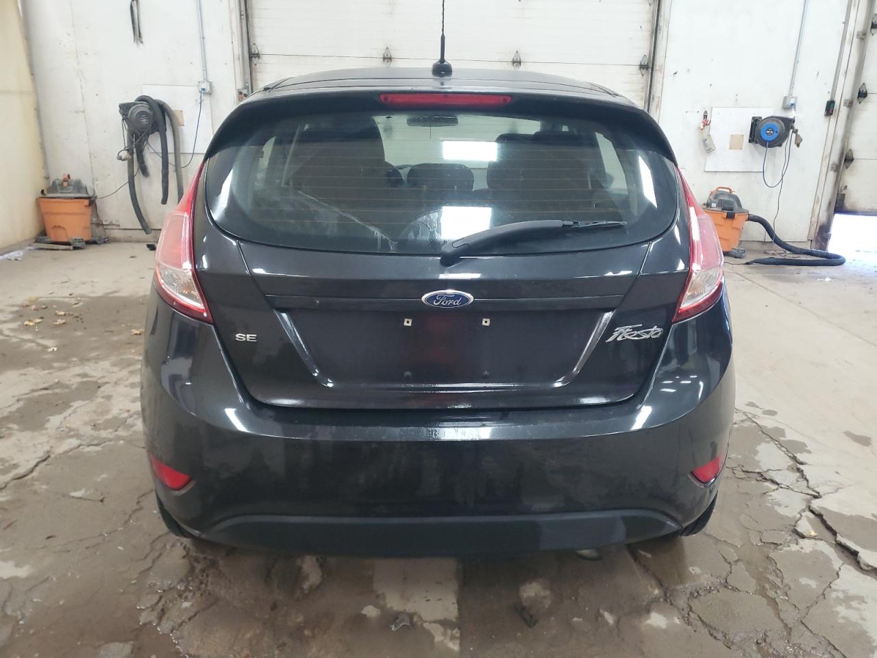 2015 FORD FIESTA SE photo 6