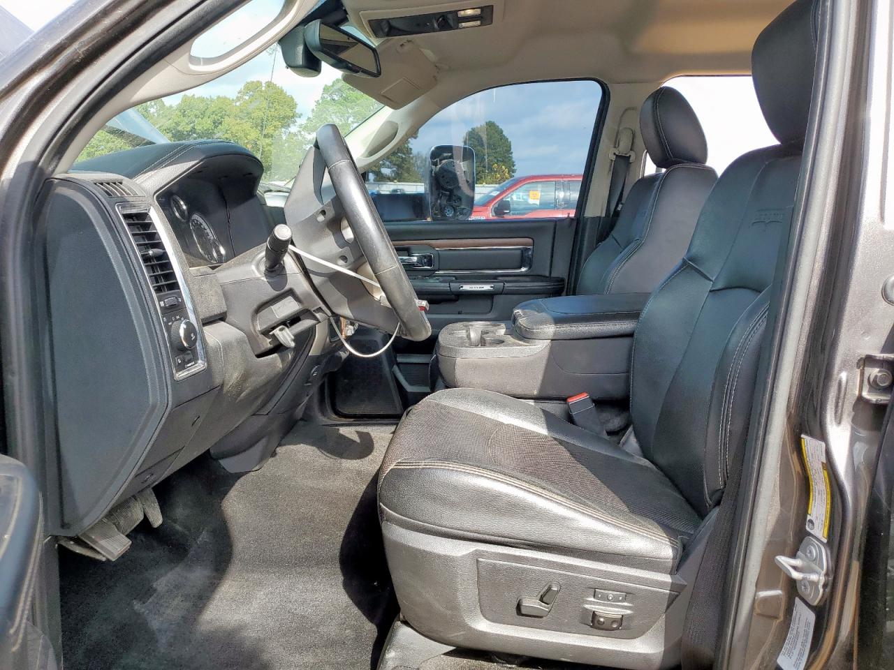 2016 RAM 2500 LARAMIE photo 7