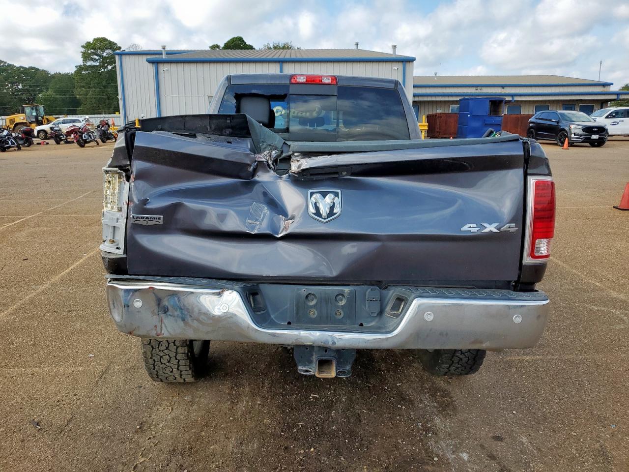 2016 RAM 2500 LARAMIE photo 6