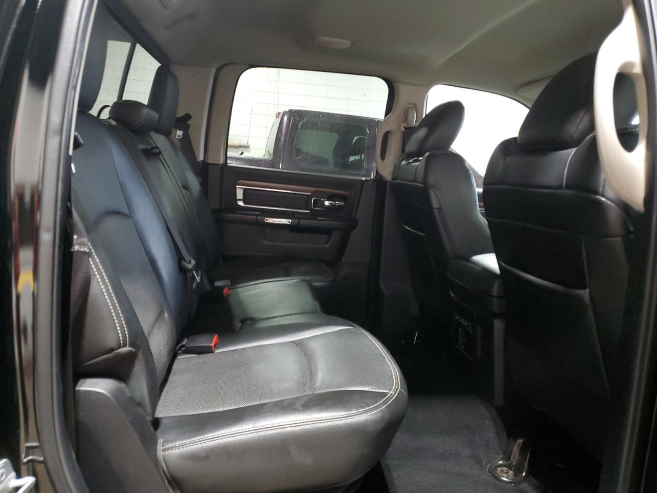 2014 RAM 1500 LARAMIE photo 10