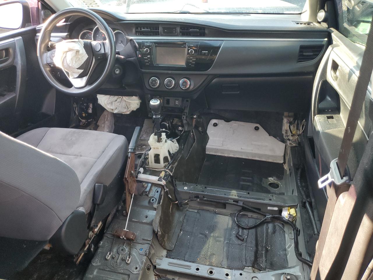 2016 TOYOTA COROLLA L photo 8