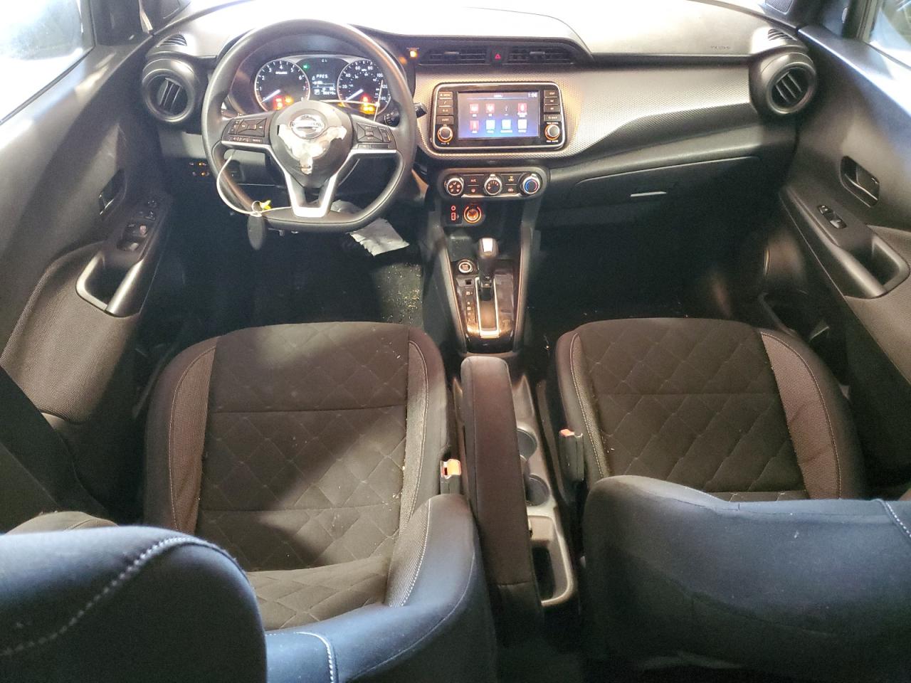 2020 NISSAN KICKS S photo 22