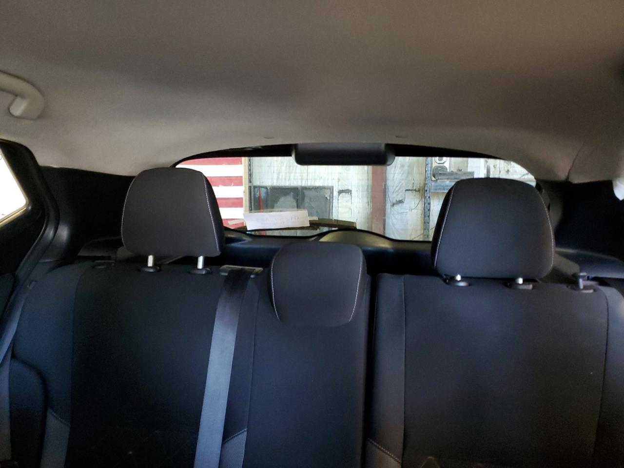 2020 NISSAN KICKS S photo 28