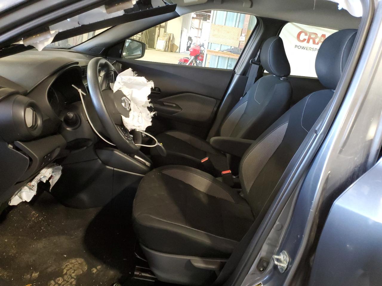 2020 NISSAN KICKS S photo 19