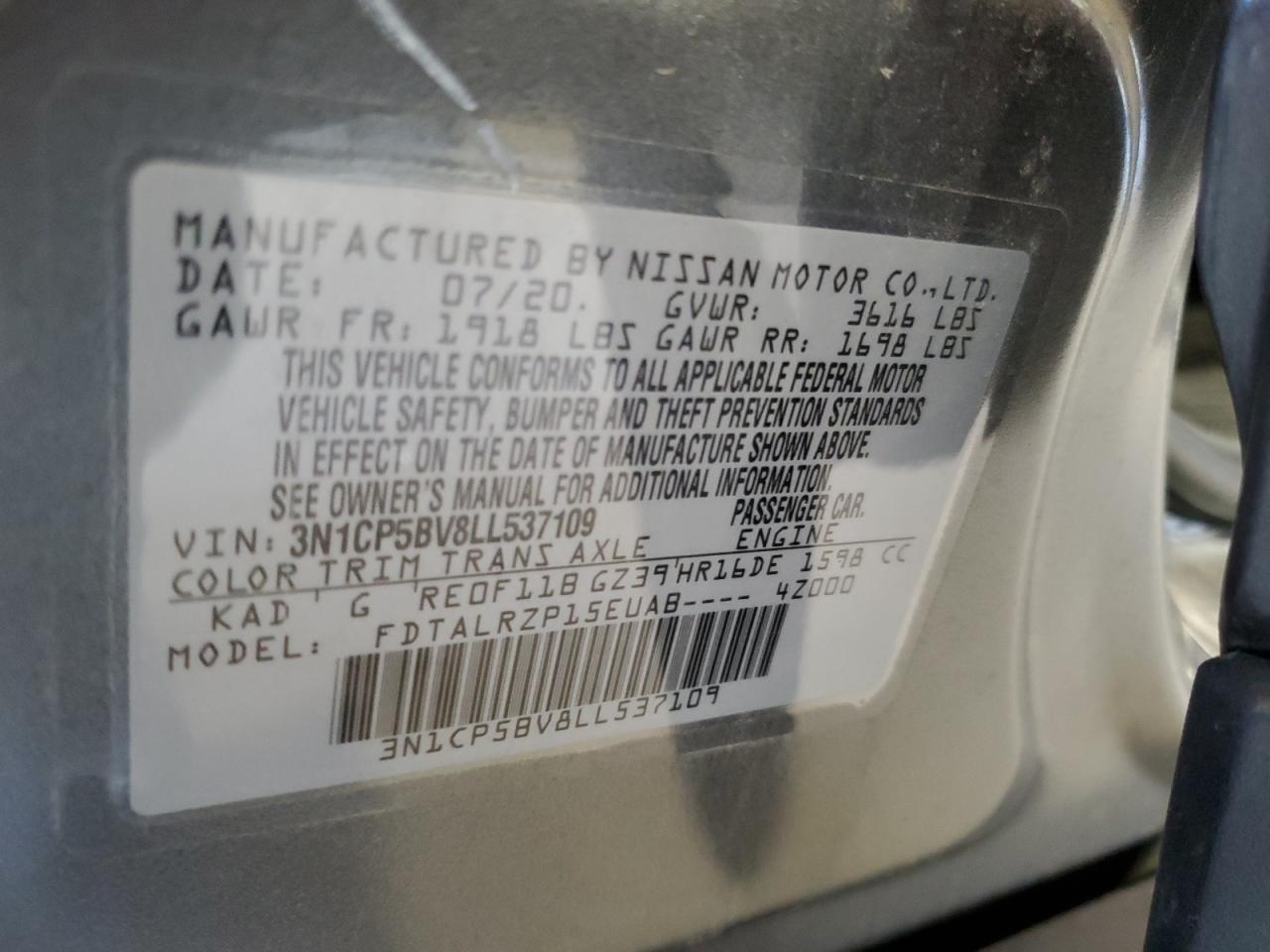 2020 NISSAN KICKS S photo 37