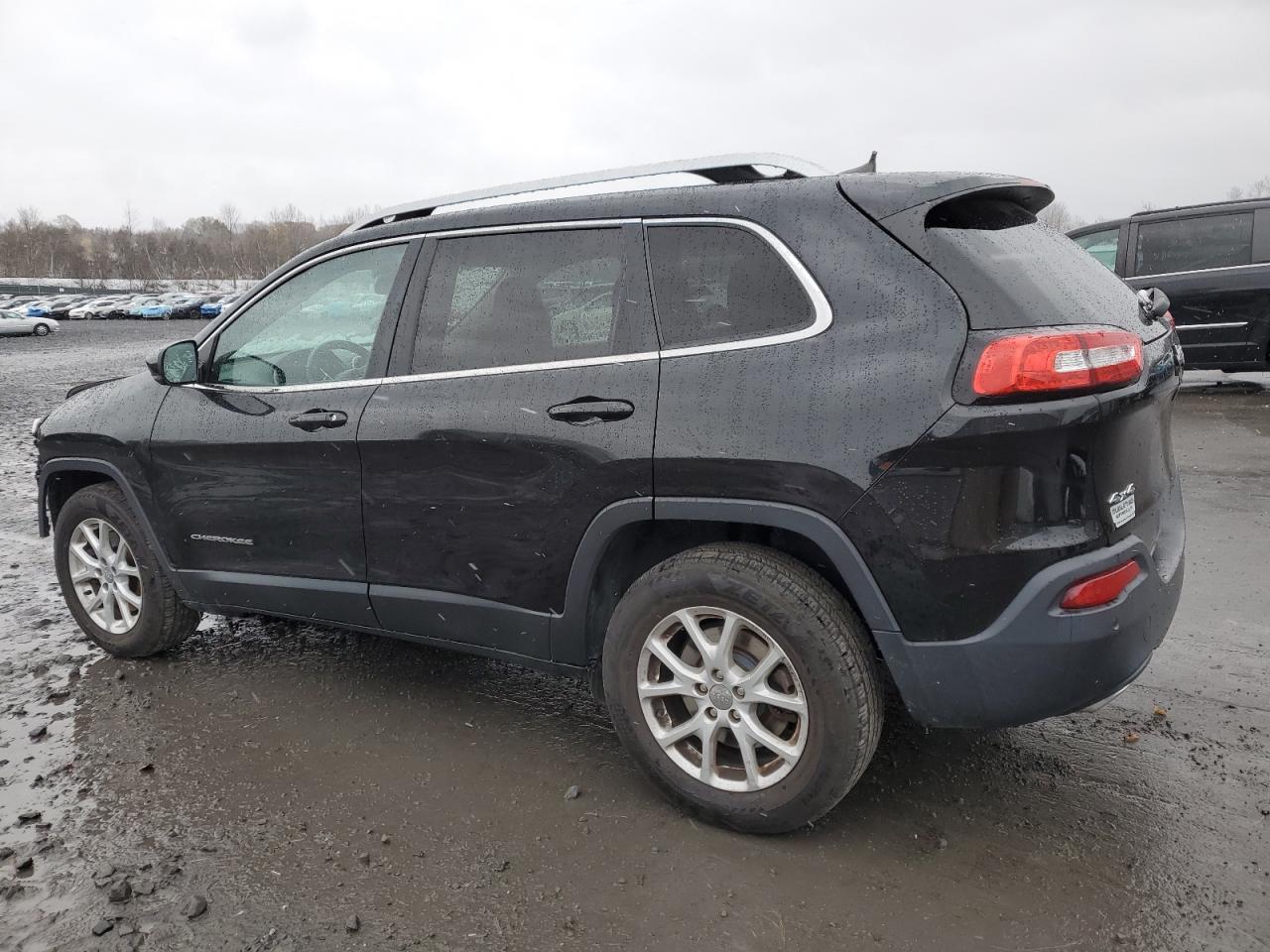 2016 JEEP CHEROKEE LATITUDE photo 3