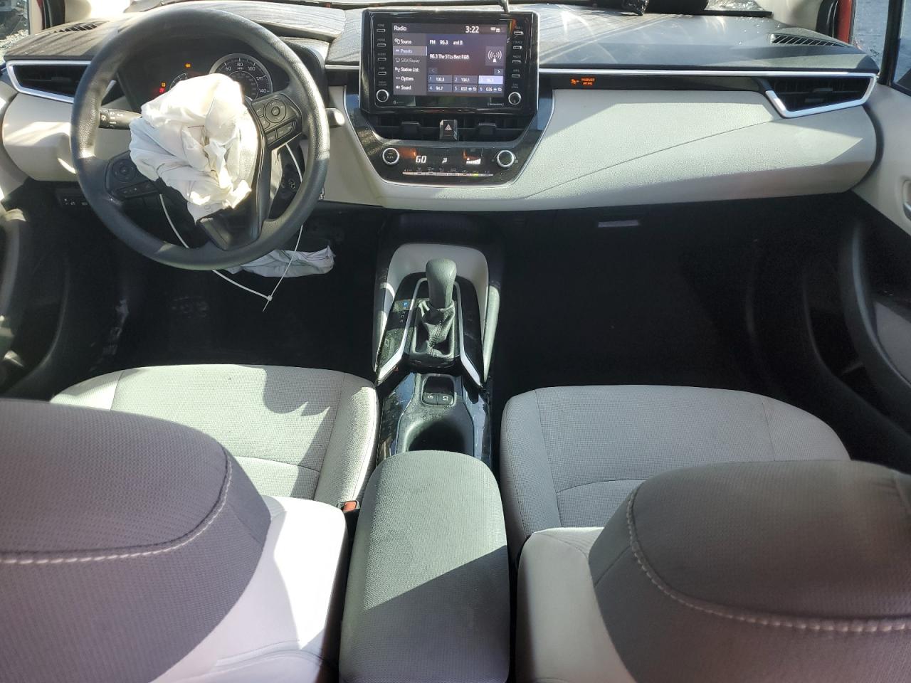 2021 TOYOTA COROLLA LE photo 8