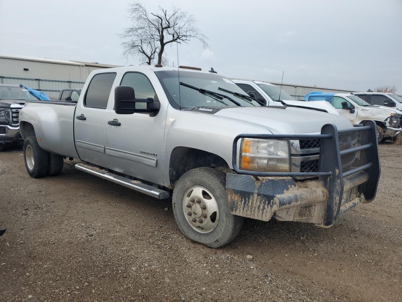 2014 CHEVROLET SILVERADO K3500 LT photo 4