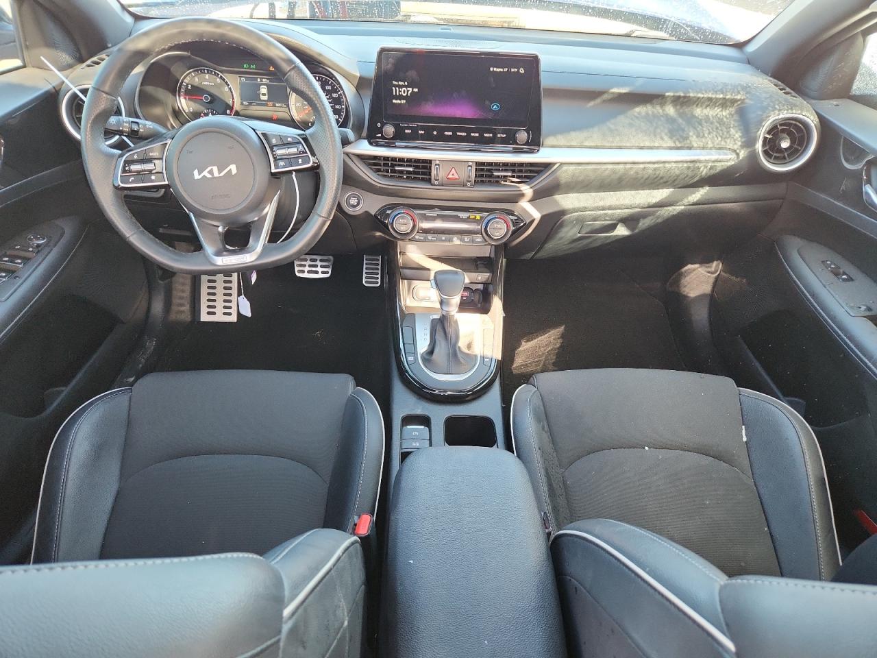 2024 KIA FORTE photo 15