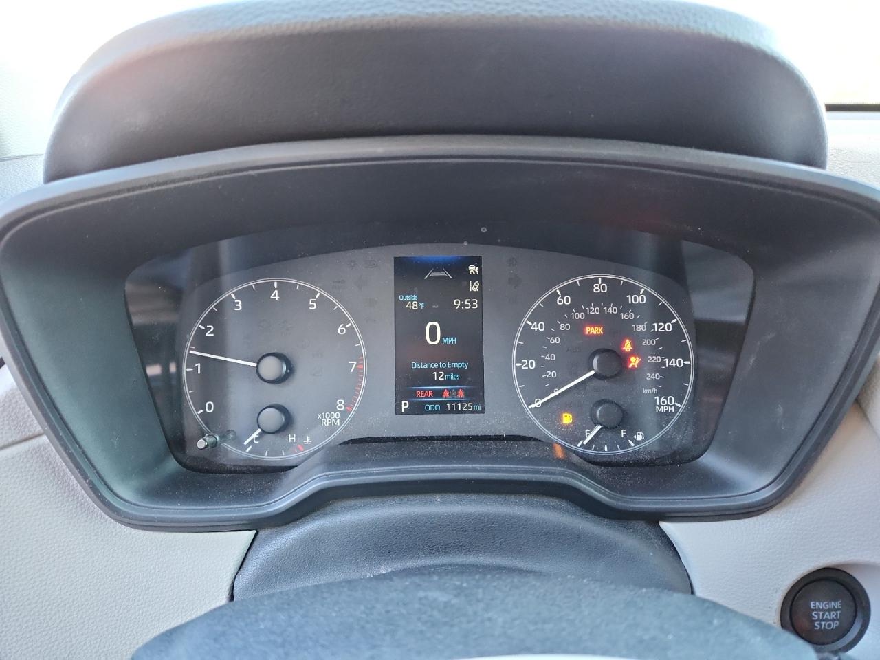 2024 TOYOTA COROLLA CROSS LE photo 9