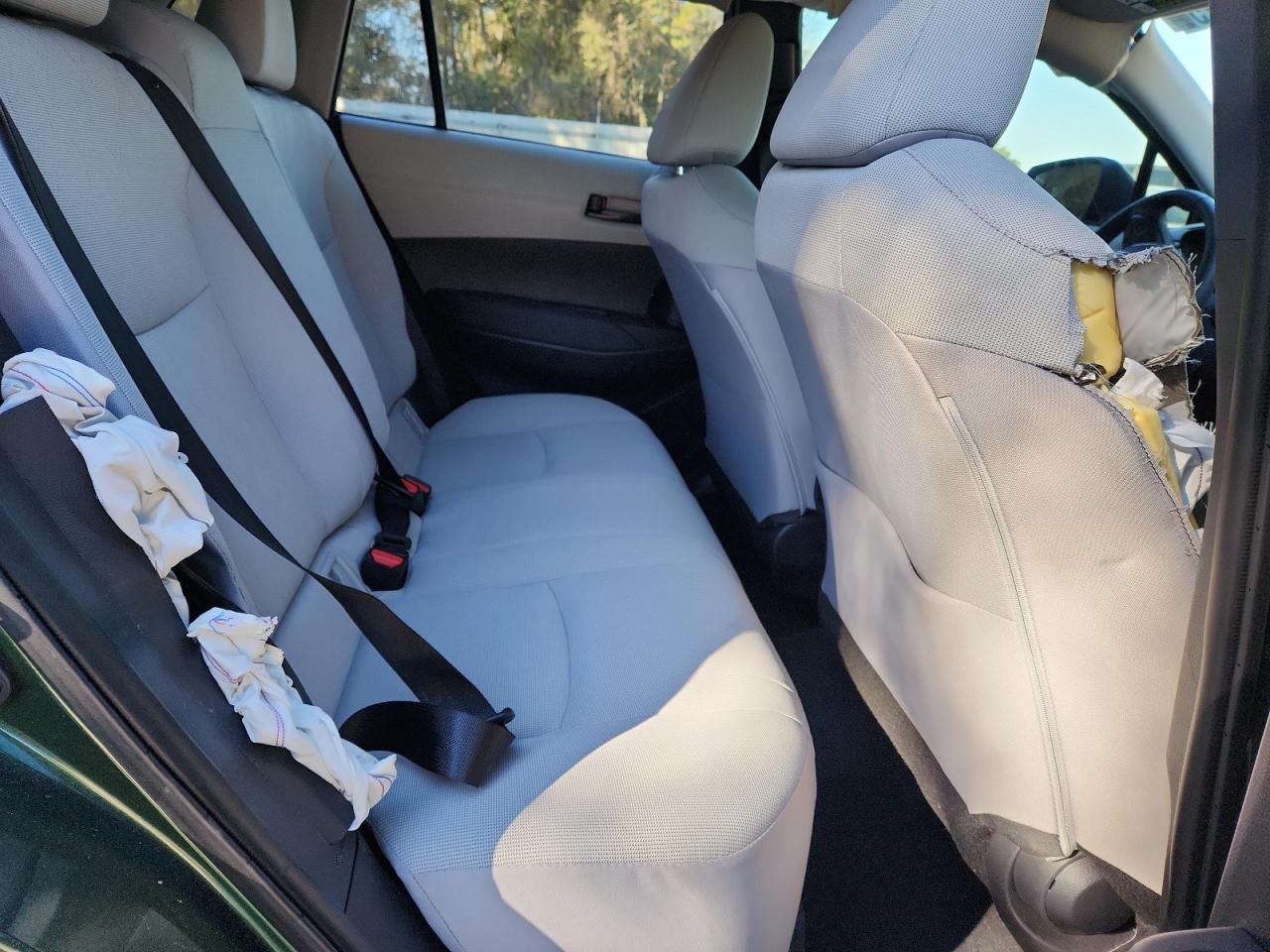 2024 TOYOTA COROLLA CROSS LE photo 11