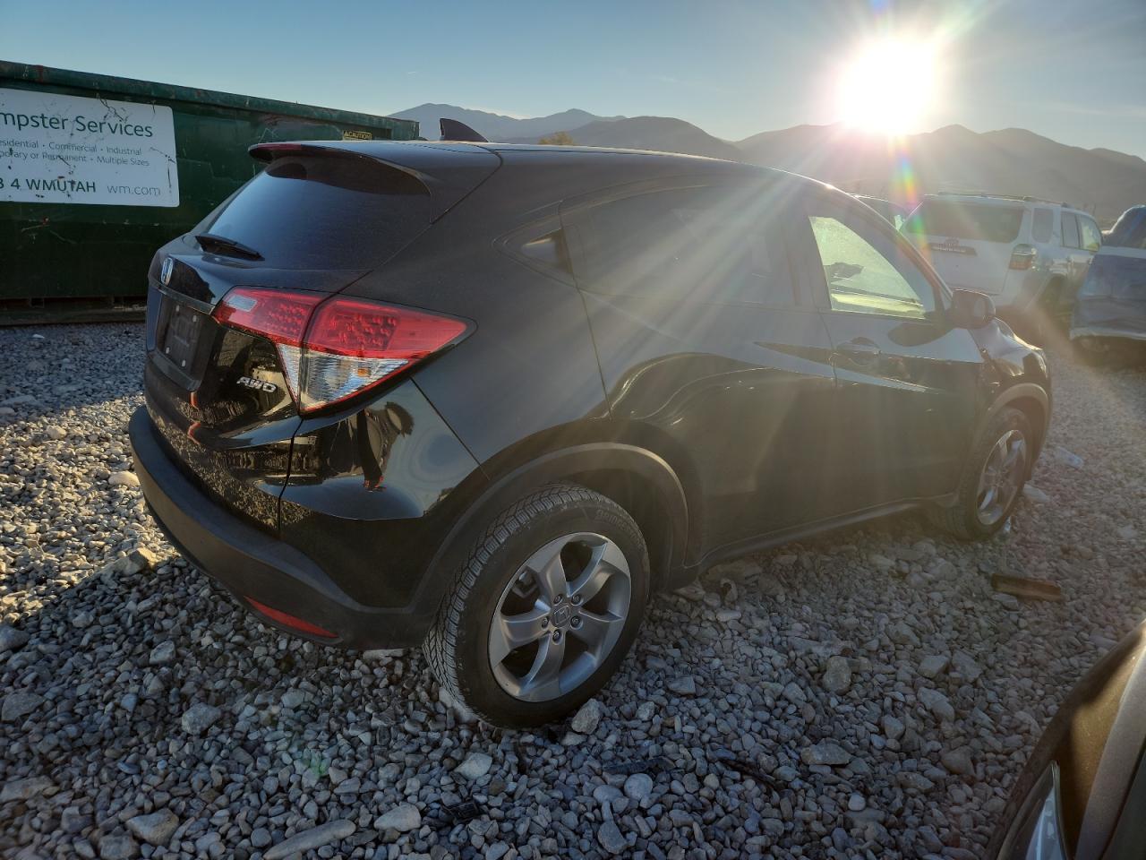 2019 HONDA HR-V LX photo 3