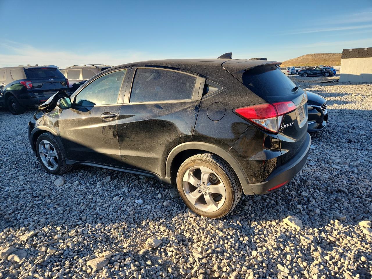 2019 HONDA HR-V LX photo 2