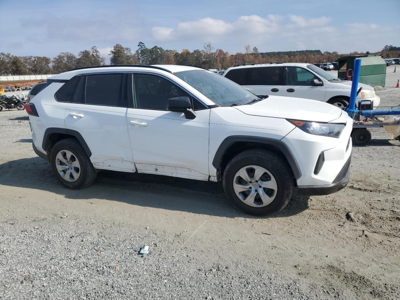 2021 TOYOTA RAV4 LE photo 7