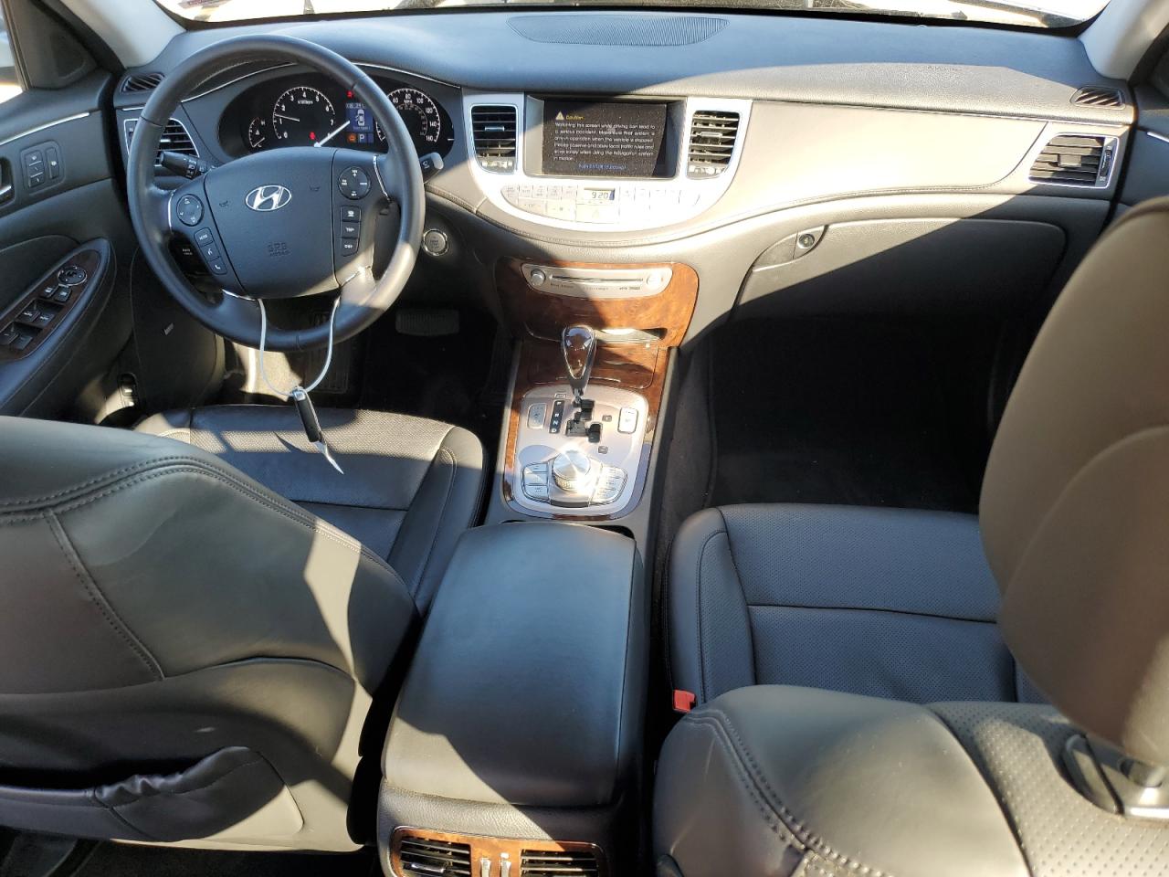 2011 HYUNDAI GENESIS 3.8L photo 15
