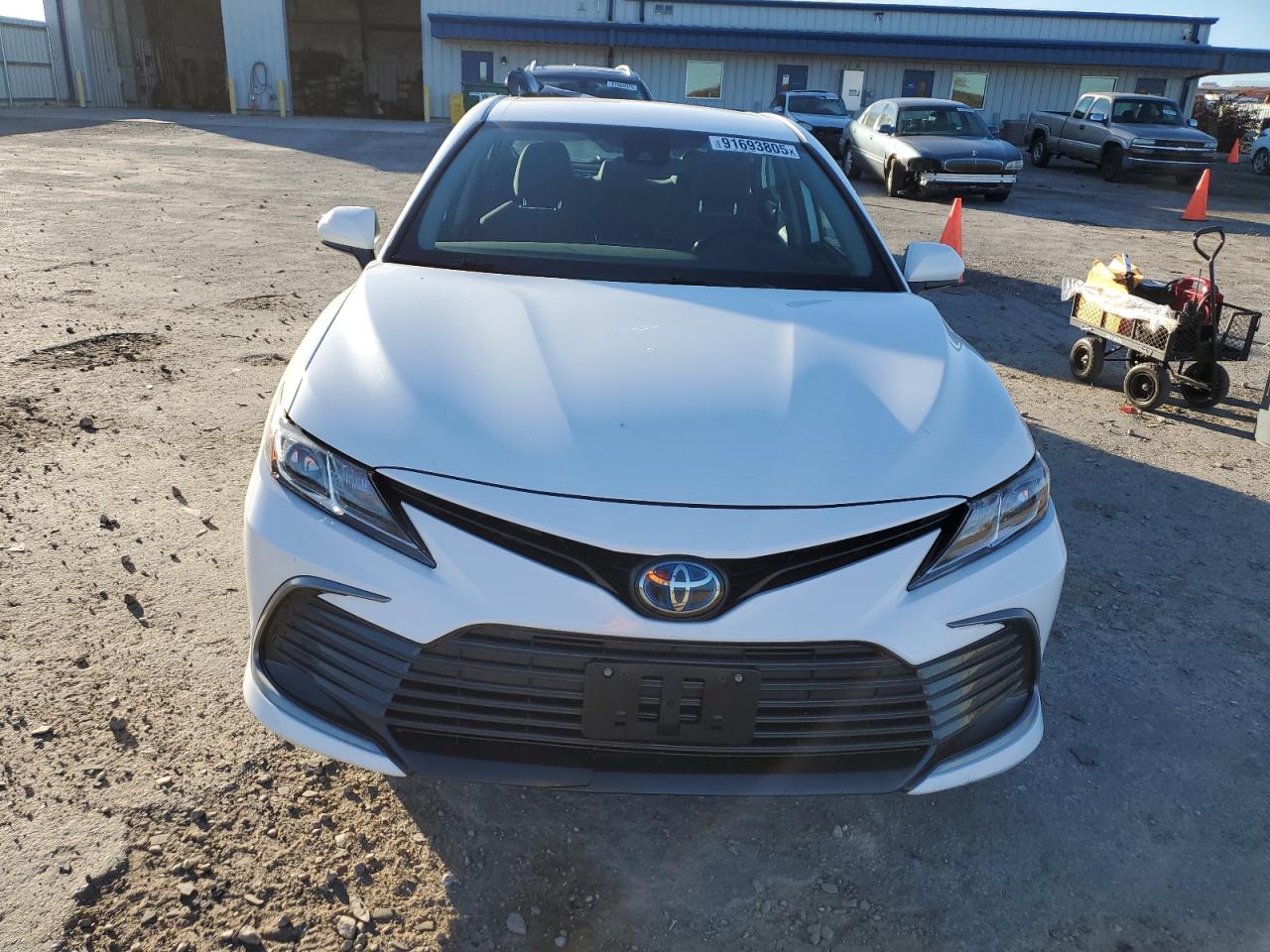 2021 TOYOTA CAMRY LE photo 5