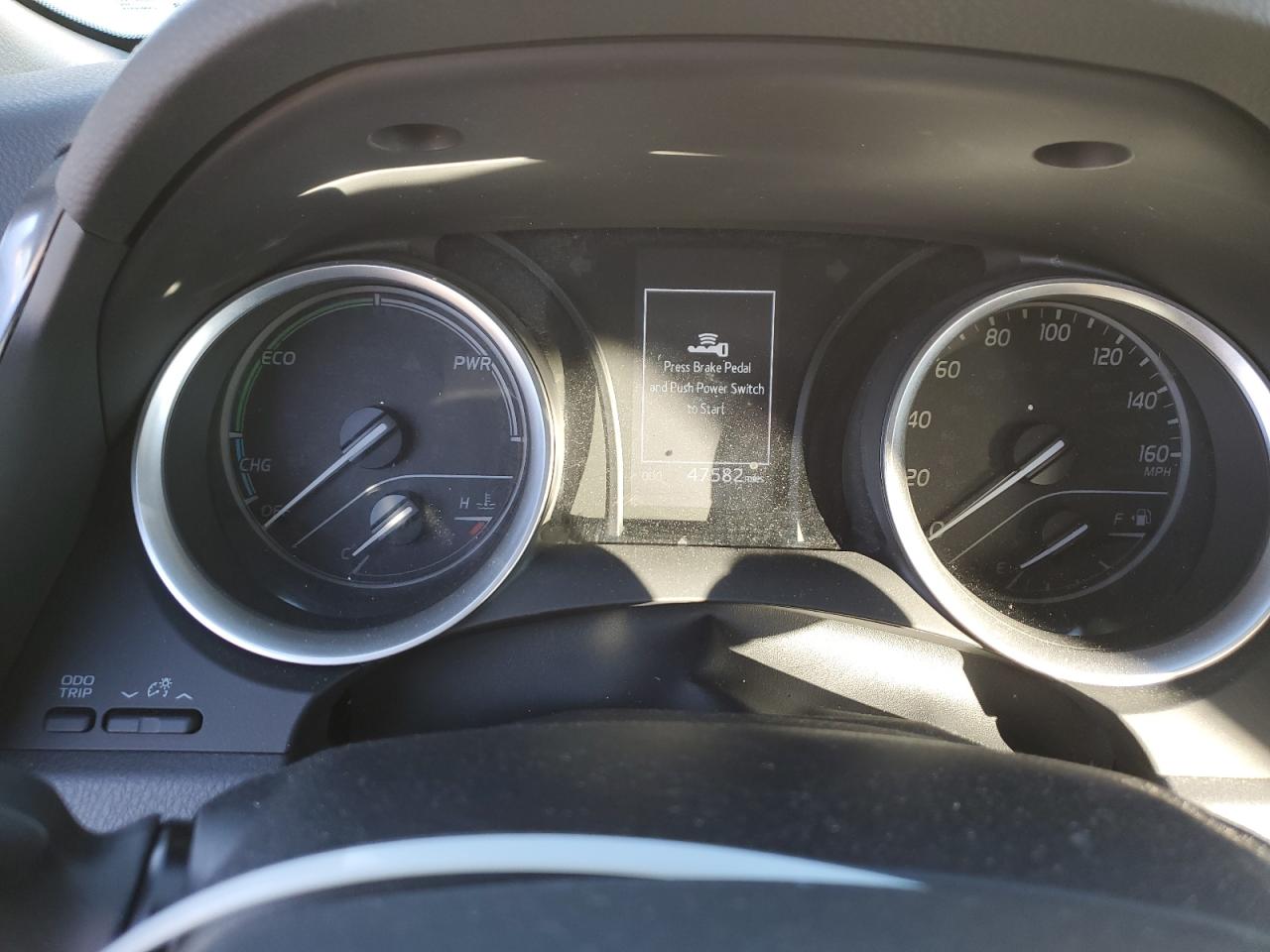 2021 TOYOTA CAMRY LE photo 9