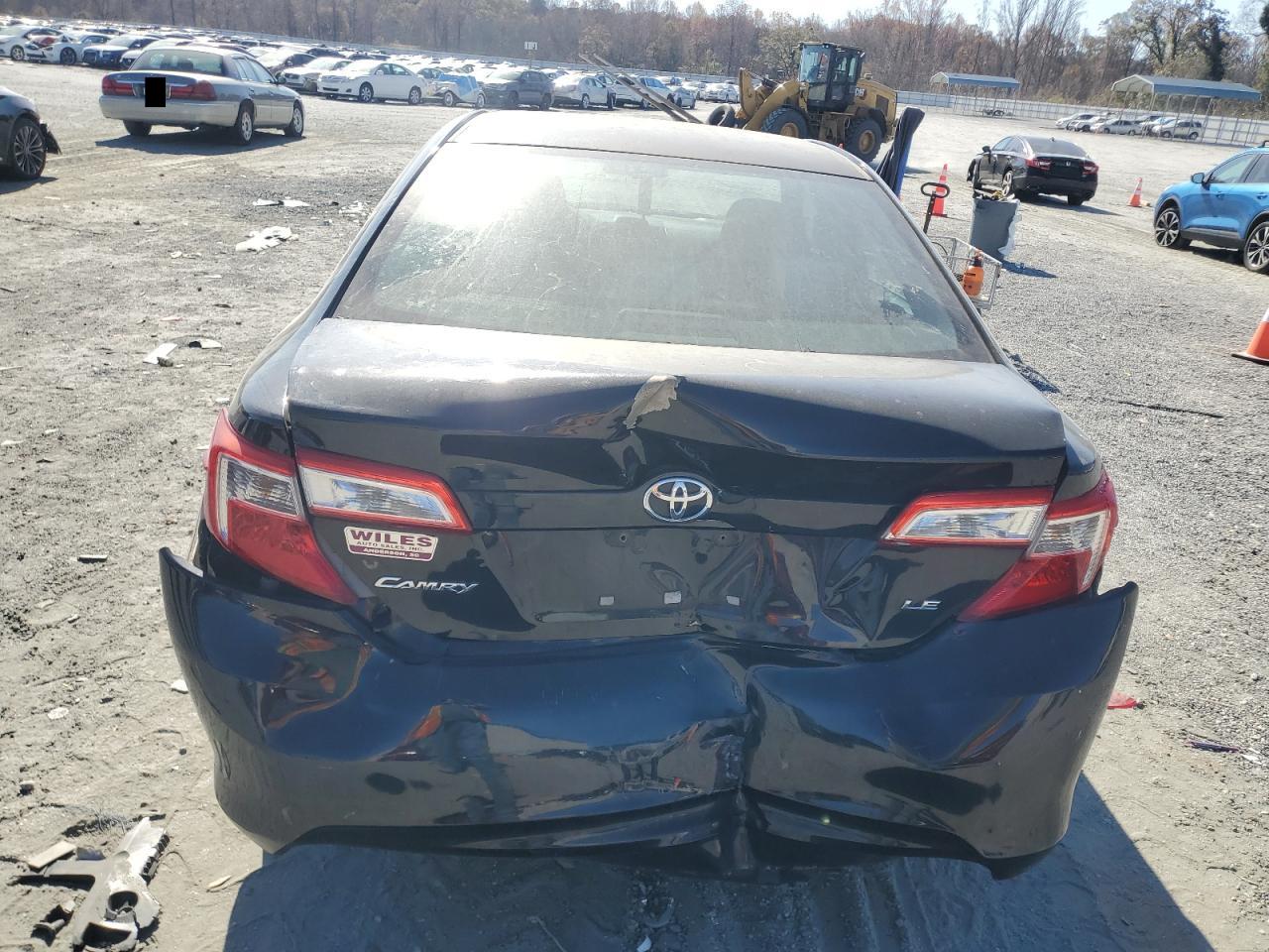 2012 TOYOTA CAMRY BASE photo 16