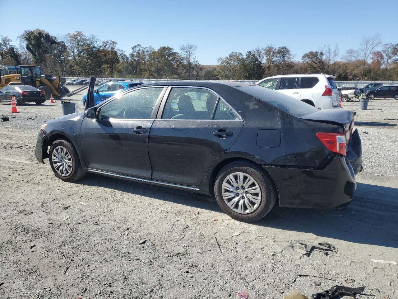 2012 TOYOTA CAMRY BASE photo 4