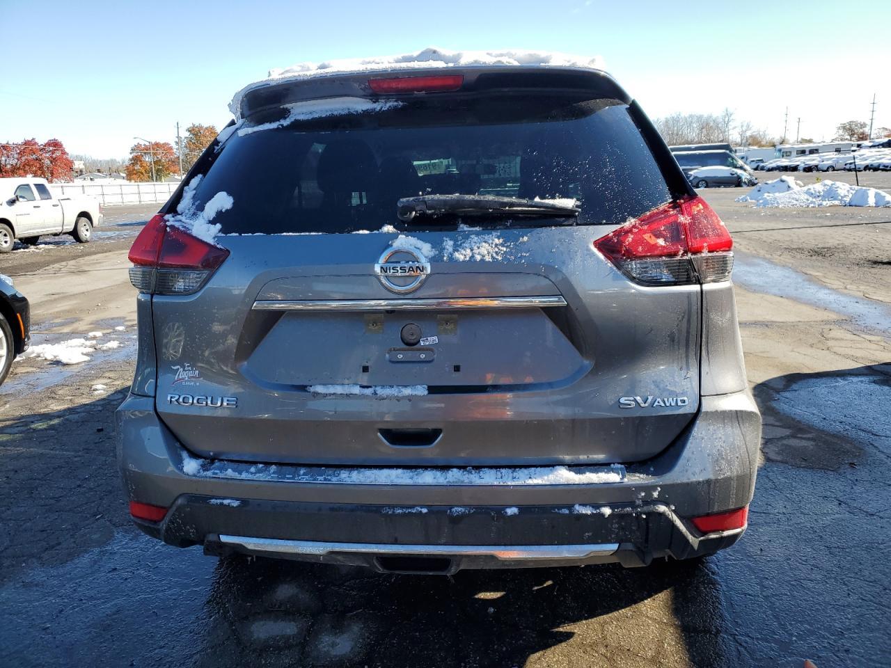 2018 NISSAN ROGUE S photo 11