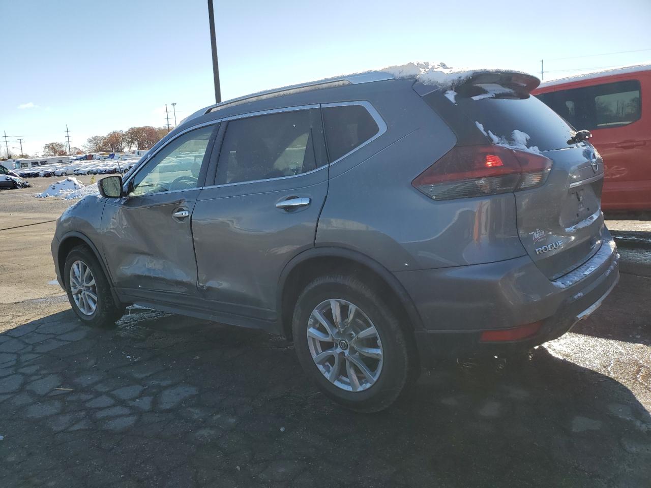 2018 NISSAN ROGUE S photo 3
