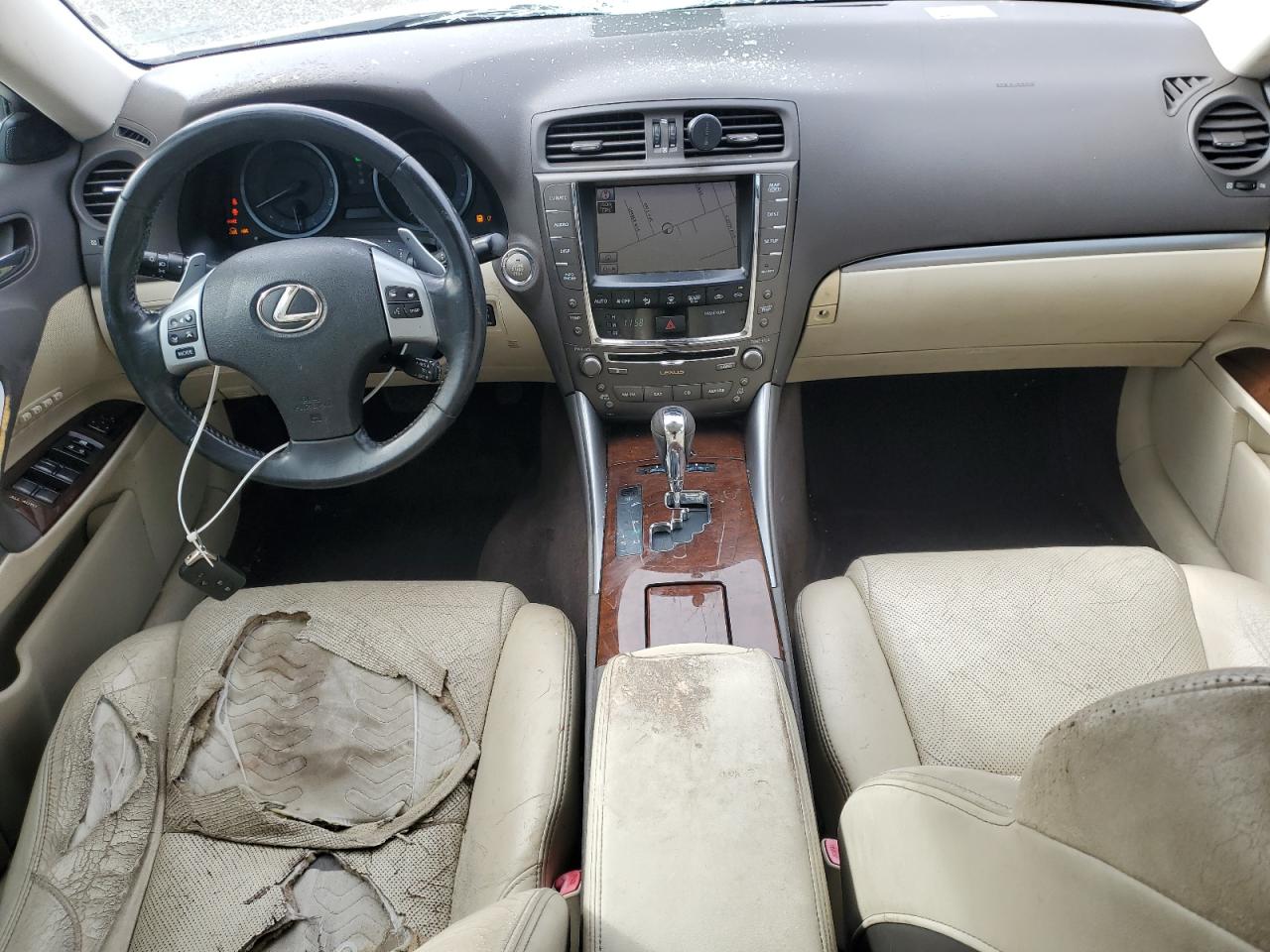 2011 LEXUS IS 250 photo 22