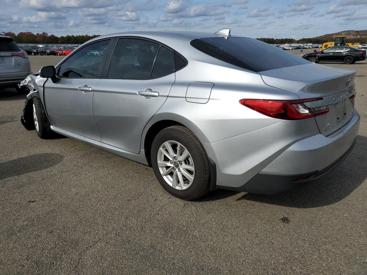 2025 TOYOTA CAMRY XSE photo 2
