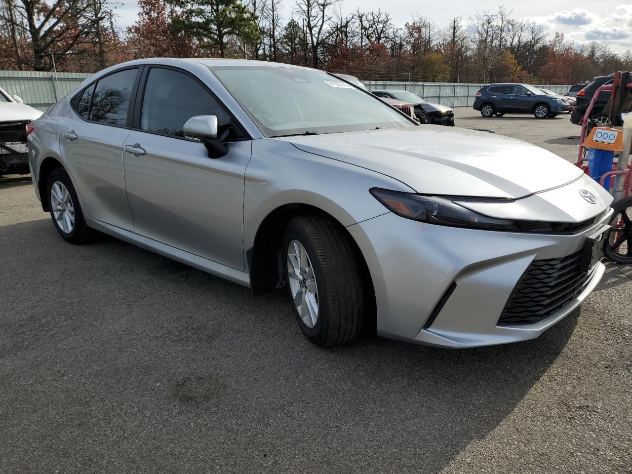 2025 TOYOTA CAMRY XSE photo 4