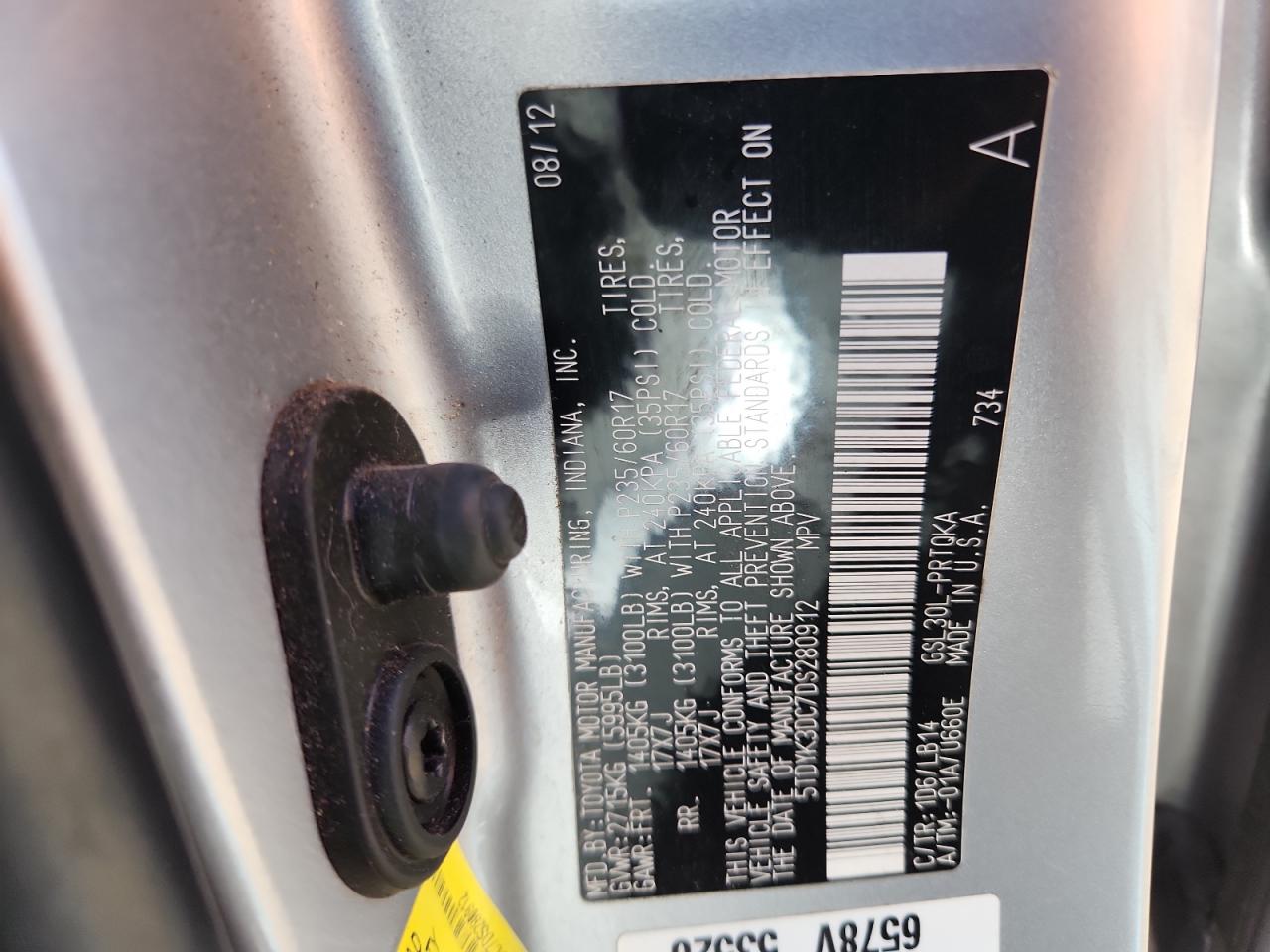 2013 TOYOTA SIENNA XLE photo 13