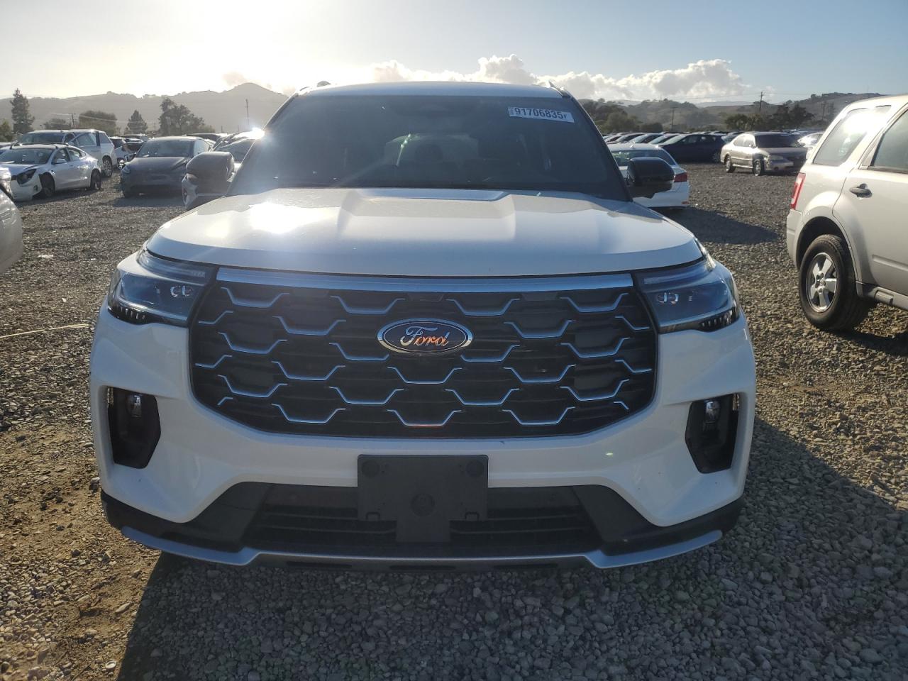 2025 FORD EXPLORER PLATINUM photo 5