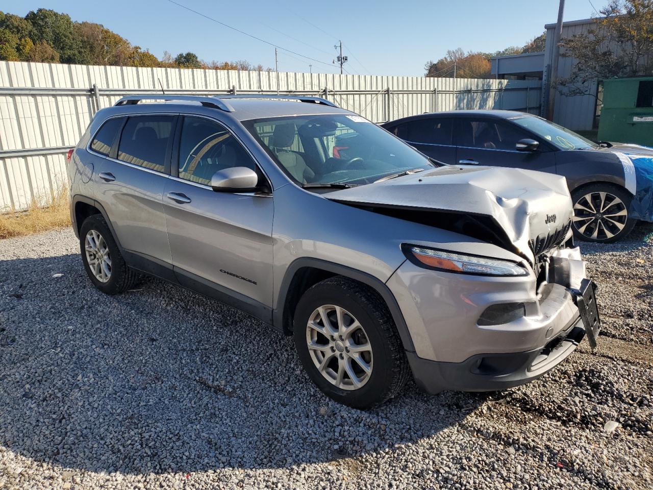 2015 JEEP CHEROKEE LATITUDE photo 4
