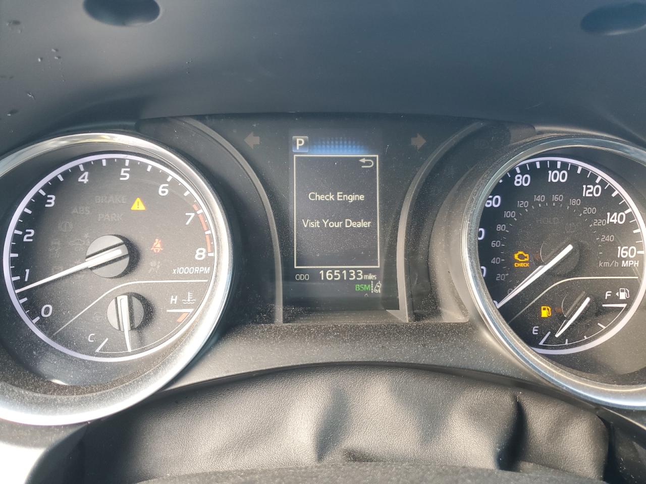 2018 TOYOTA CAMRY SE photo 17