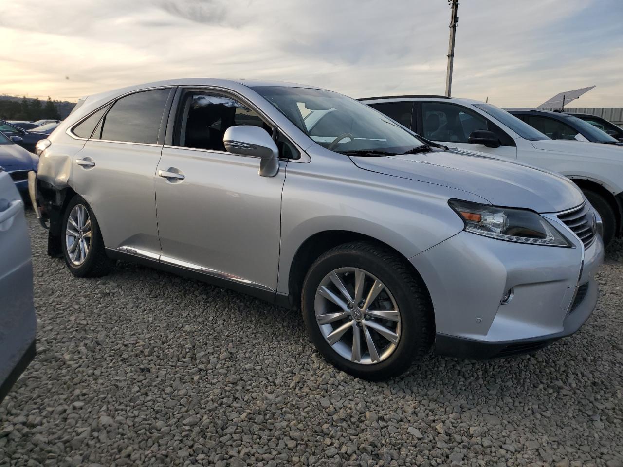 2015 LEXUS RX 450H photo 4