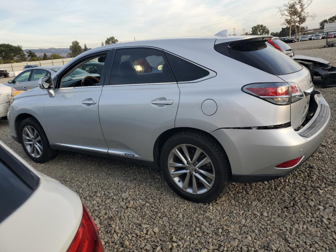 2015 LEXUS RX 450H photo 2