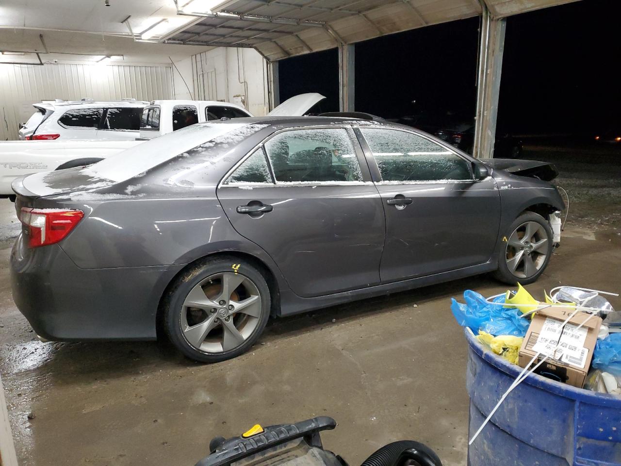 2014 TOYOTA CAMRY L photo 7
