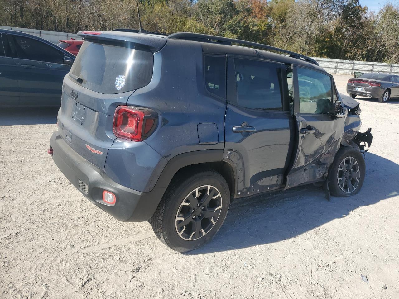 2023 JEEP RENEGADE TRAILHAWK photo 5