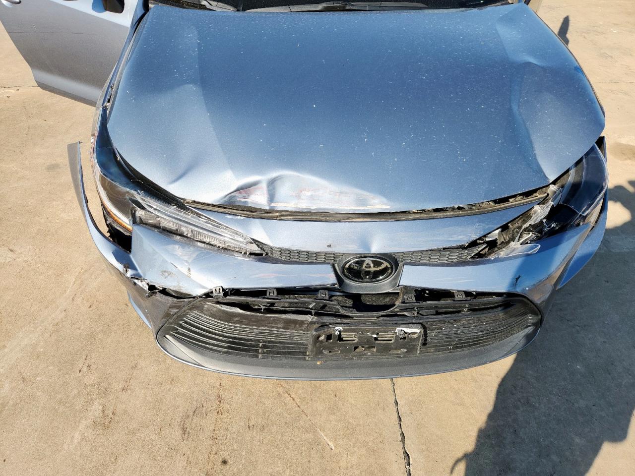 2024 TOYOTA COROLLA LE photo 11