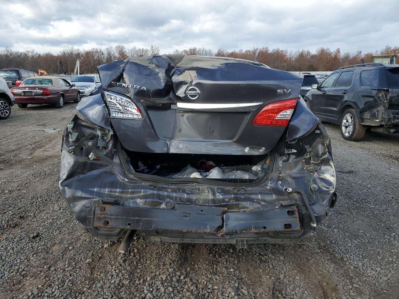 2014 NISSAN SENTRA S photo 11