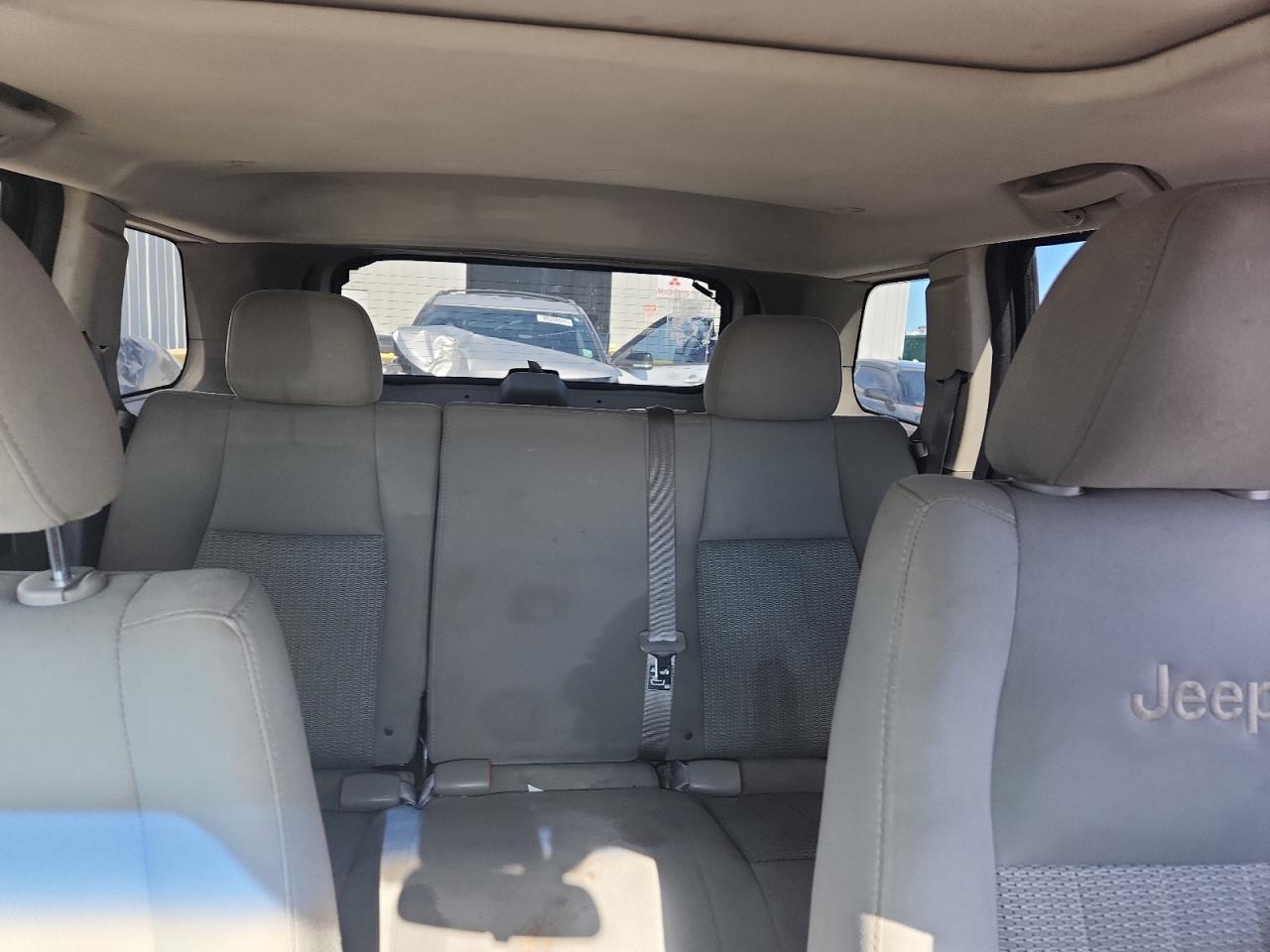 2007 JEEP GRAND CHEROKEE LAREDO photo 10