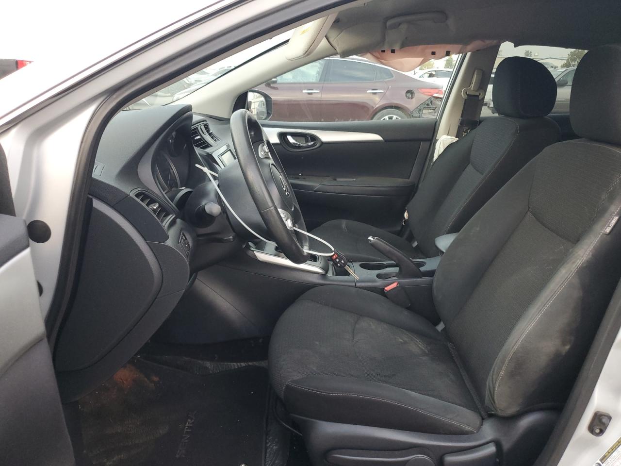 2019 NISSAN SENTRA S photo 13