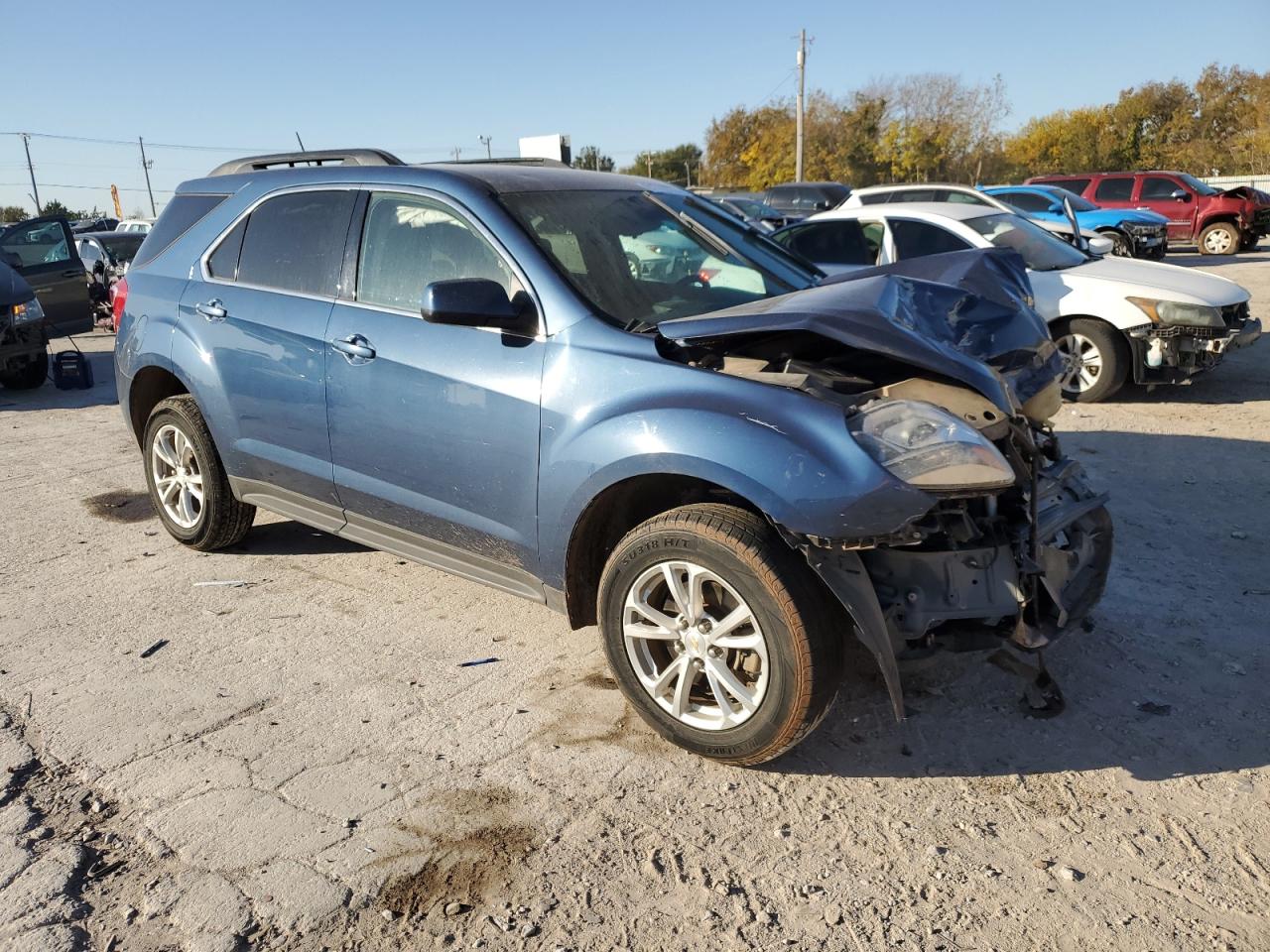 2016 CHEVROLET EQUINOX LT photo 4